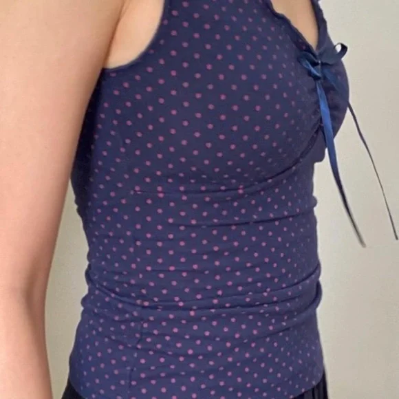 Brandy Melville MALENA POLKA DOT TOP Navy Red NWT - Picture 2 of 5